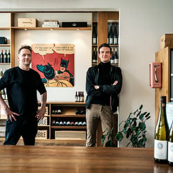 Der Dandler, Jochen und Max