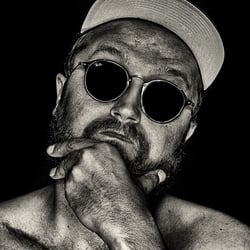 HEADSHOTS | CHARACTER PORTRAIT