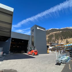 Beschilderung Produktionshalle