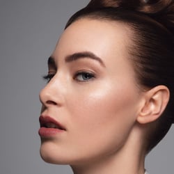 Hairretouching und Skin Retouching Beautyretusche von Maxi de Witt