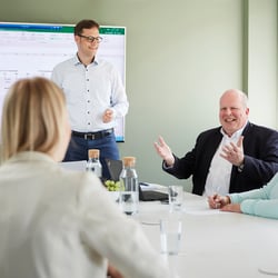 Dr-Loges-Besprechung-015