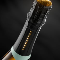Signature Flasche Riesling Rendering Close-Up