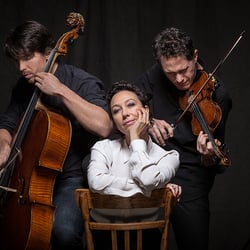 Ursula Strauss – österreichische Schauspielerin und Sängerin