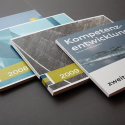 Fachkataloge der Audi Akademie, Ingolstadt – als Senior Designer beim Büro schnellervorlauf gmbh realisiert.