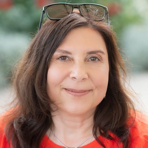 Milena Paralis | Webdesign & KI Sichtbarkeit, SEO Beratung & GEO Experte