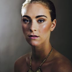 Hair & Make Up: Melanie Isenberg | Photography: Roman Weis