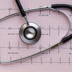 Bei Medsanic Mainz die Herzgesundheit mittels EKG überprüfen lassen