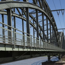 Kölner Südbrücke, Blick nach Osten