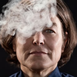 Angélique, Entrepeneur