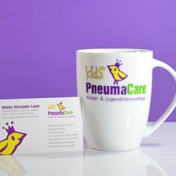 Tasse, Visitenkarte – KidsPneumaCare GmbH