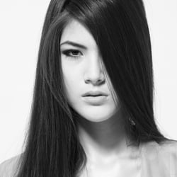 Model Su Shien