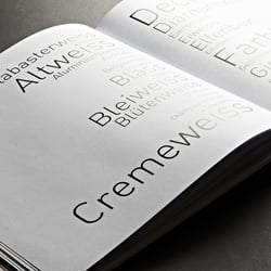 »Der Weisse Faden« Ein Buch über die Farbe Weiss