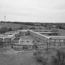 JAK-Recklinghausen, Westfassade