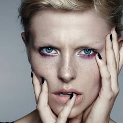 Editorial: Fave Magazin