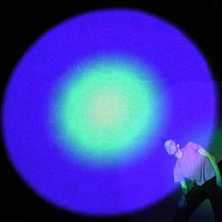 BITS AND PIECES. Raumchoreographie 2003