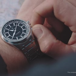 Akura Wayfarer – Auf dem Handgelenk