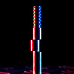 Justierschraube, farbige Lichtführung