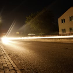 Auto kommt und geht