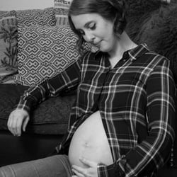 Babybauch Indoor Mutter