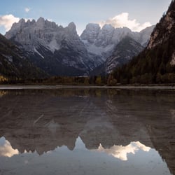 Monte Cristallo und See in den Dolomiten