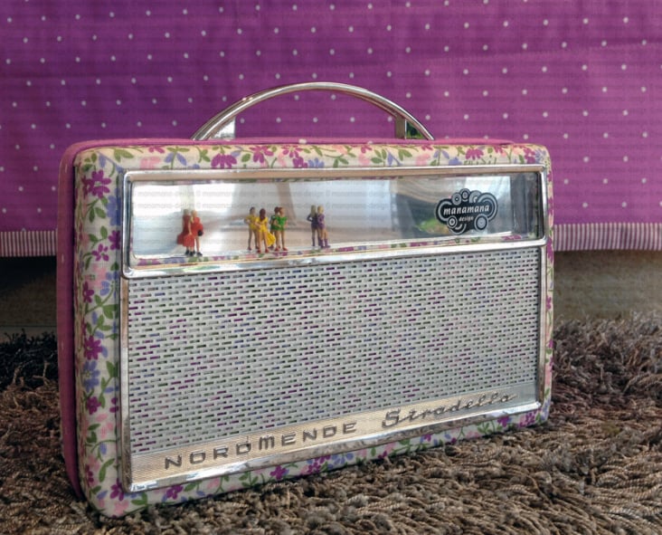Radiohandtasche Nordmende Stradella