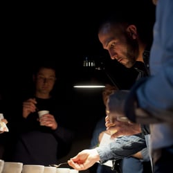 100% Kaffee – ArtHelps Katalog
