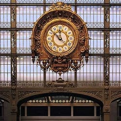 Große Uhr