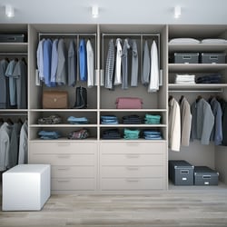 Ankleideraum / Garderobe