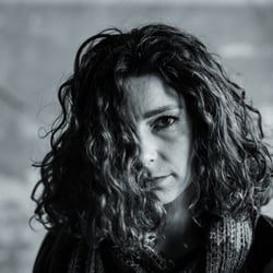 Close Portrait of a Women – CANON 1DX 50mm Sigma ART 1.4 Black and White – Fashion People Photography