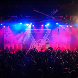 MC Fitti Live Stage Design