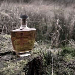 Death & Decay | Corporate Design – Whiskeymarke mit Storytelling