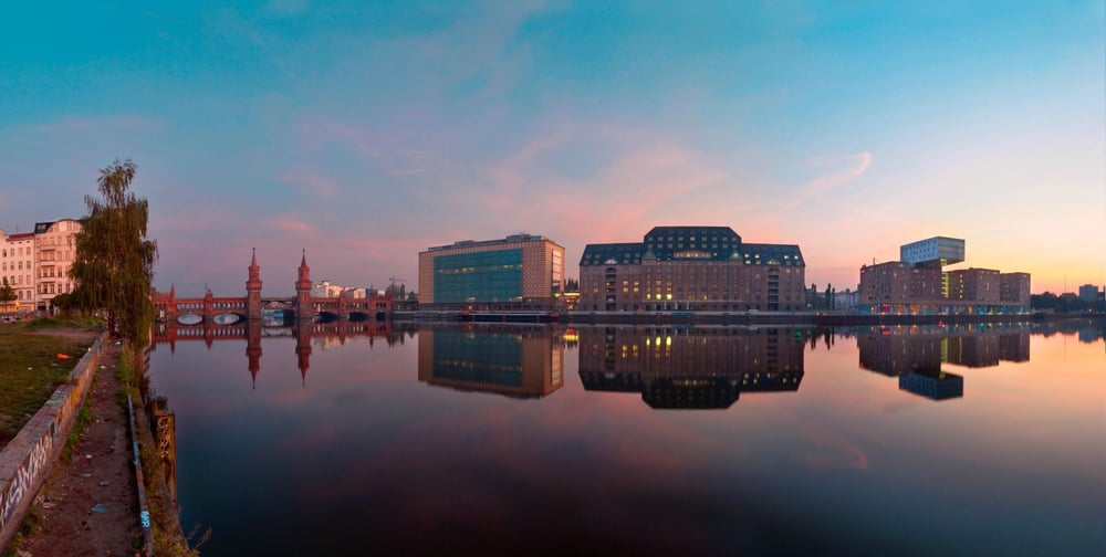 Oberbaumbrücke und Mediaspree – Panorama