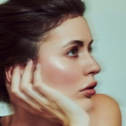 https://maisonmusitowski.com/maya-hardenbecker/#