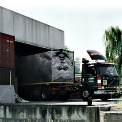 THE BODYBOX. Installation 1998
