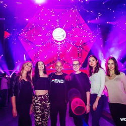 World Club Dome Model Contest mit Peyman Amin