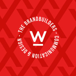 Fangen wir doch mit unserem neuem Claim an. Aus „Corporate made to measure“ wird „the brandbuilders“.