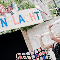 BERLIN LACHT 2011