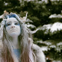 „Magie des Winters“ Bodypainting und Fotoshooting zum Thema Winter