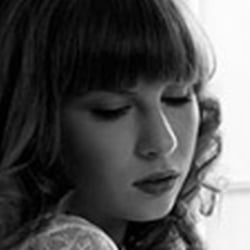 when the morning comes | Model: Kathar Ina | HMA: Artist Nadie | Photographer: Andreas Bübl