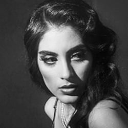 Film noir – Storytelling, „Never Trust A Beautiful Woman“
