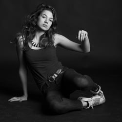 EVA BO by TIM WIT on Agently