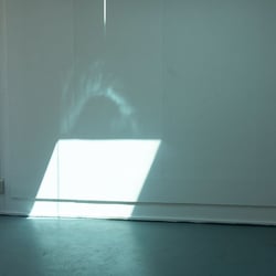 Ohne Titel (Walking Square), 2023, Installationsansicht, Akademie der bildenden Künste Nürnberg