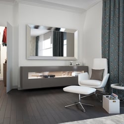 Begehbare Garderobe im Wohnbereich