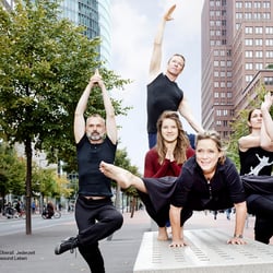 Corporate & Co. Yoga | Stern