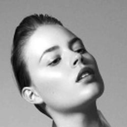 Fotograf: Krystina Woldanowski MakeUp & Hair: Anna Tsoulcha