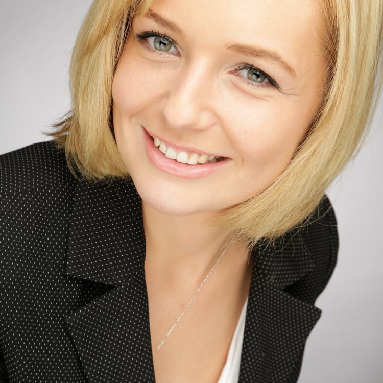 Mia Sturm
