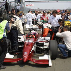 Heroes – Der beinampurtierte Alex Zanardi fährt an seinem Ungücksort in der Lausitz noch einmal ein Champcar
