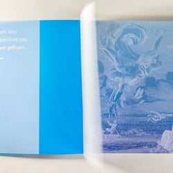 Umschlag: Paperback mit transparentem Schutzumschlag, weiss bedruckt