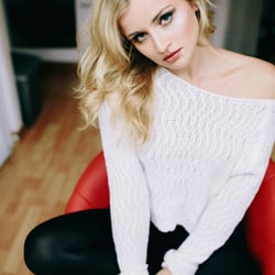 SabrinaGuthier ModelG-1027-finalweb
