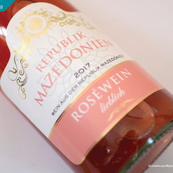 Etikettengestaltung, Roséwein aus Mazedonien